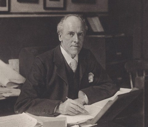 칼 피어슨(1857–1936), 1910년 사진 요판. 출처: Wikimedia Commons(런던 국립초상화미술관 소장), 퍼블릭 도메인